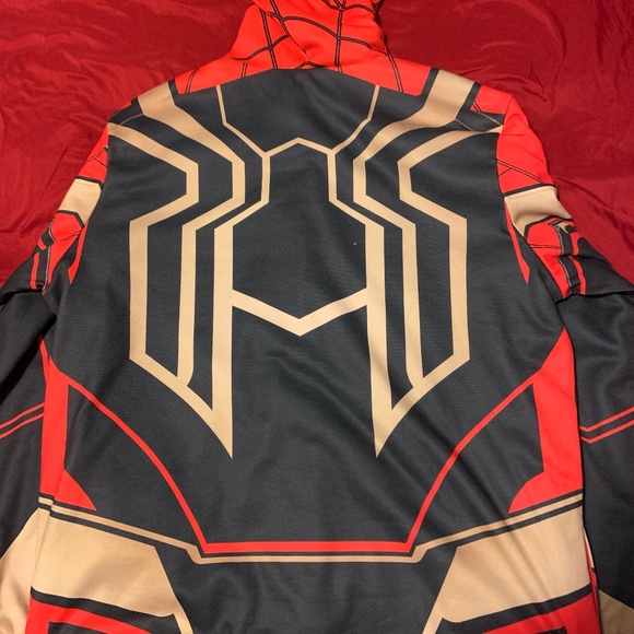 Spiderman/Venom Jacket - Picture 2 of 6